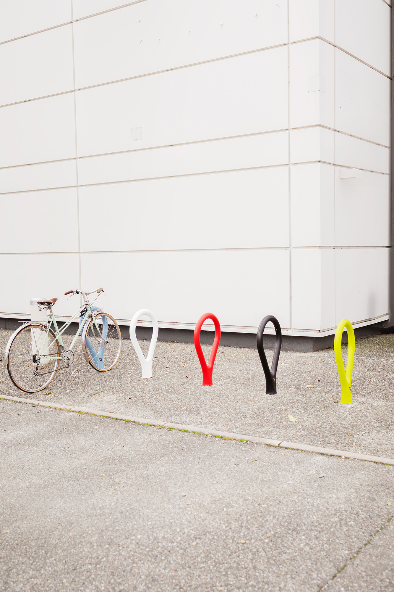 Bicycle rack with contemporary design