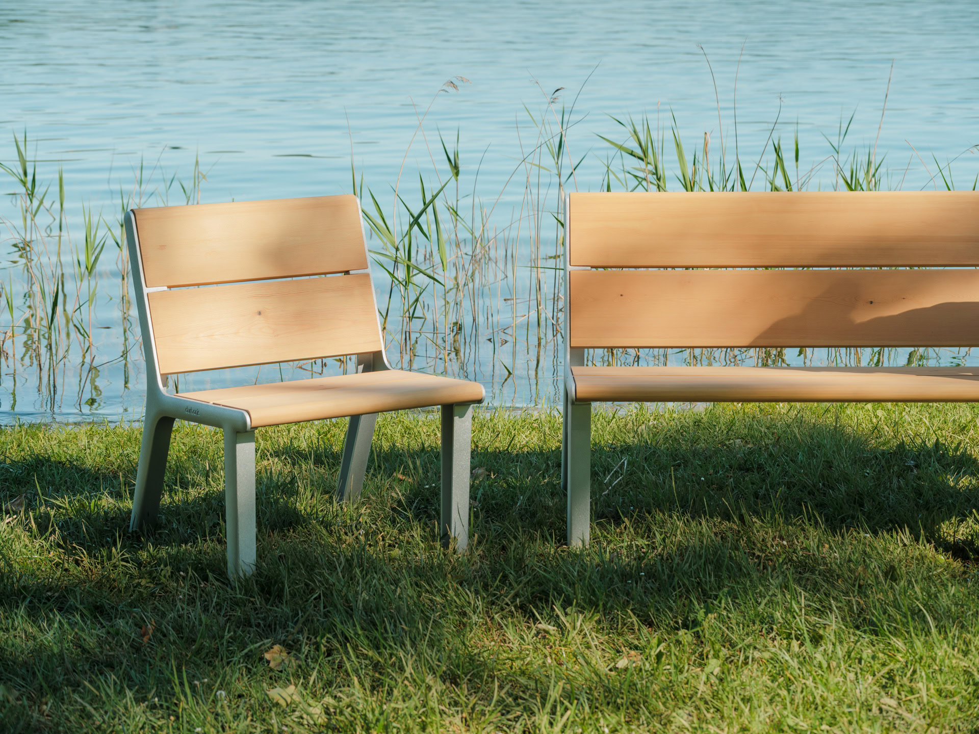 Individual bench and community bench for public spaces